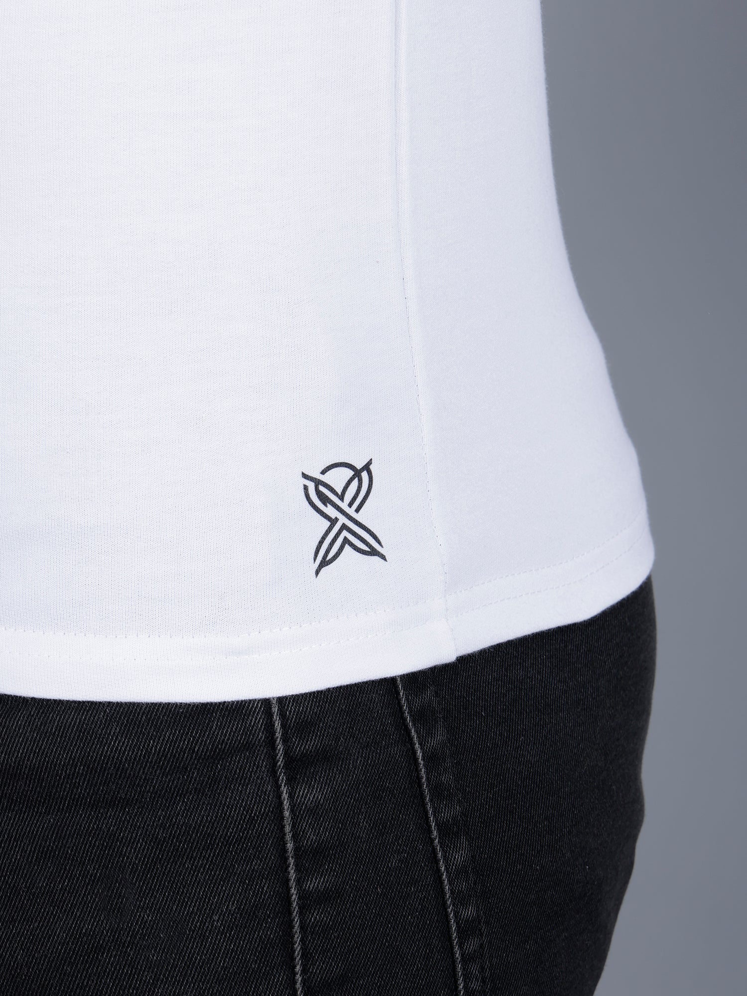 Kōun Oversized White